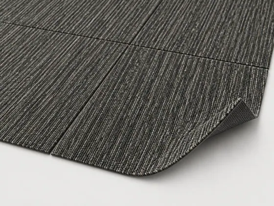 Teppichfliese Output Line Mehrfarbig · 50 × 50 cm · Farbe 1008