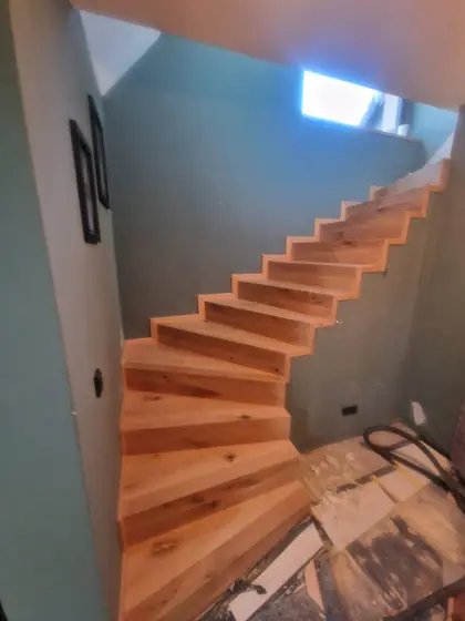 Treppe im ganzen Lauf
