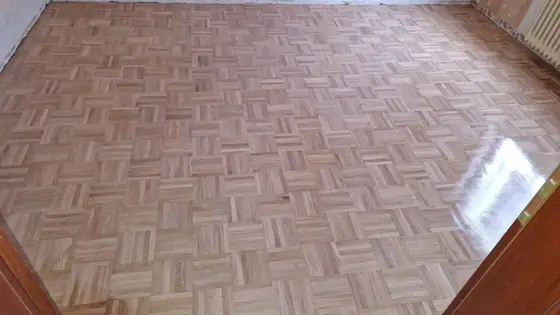 Mosaikparkett mit Glanz
